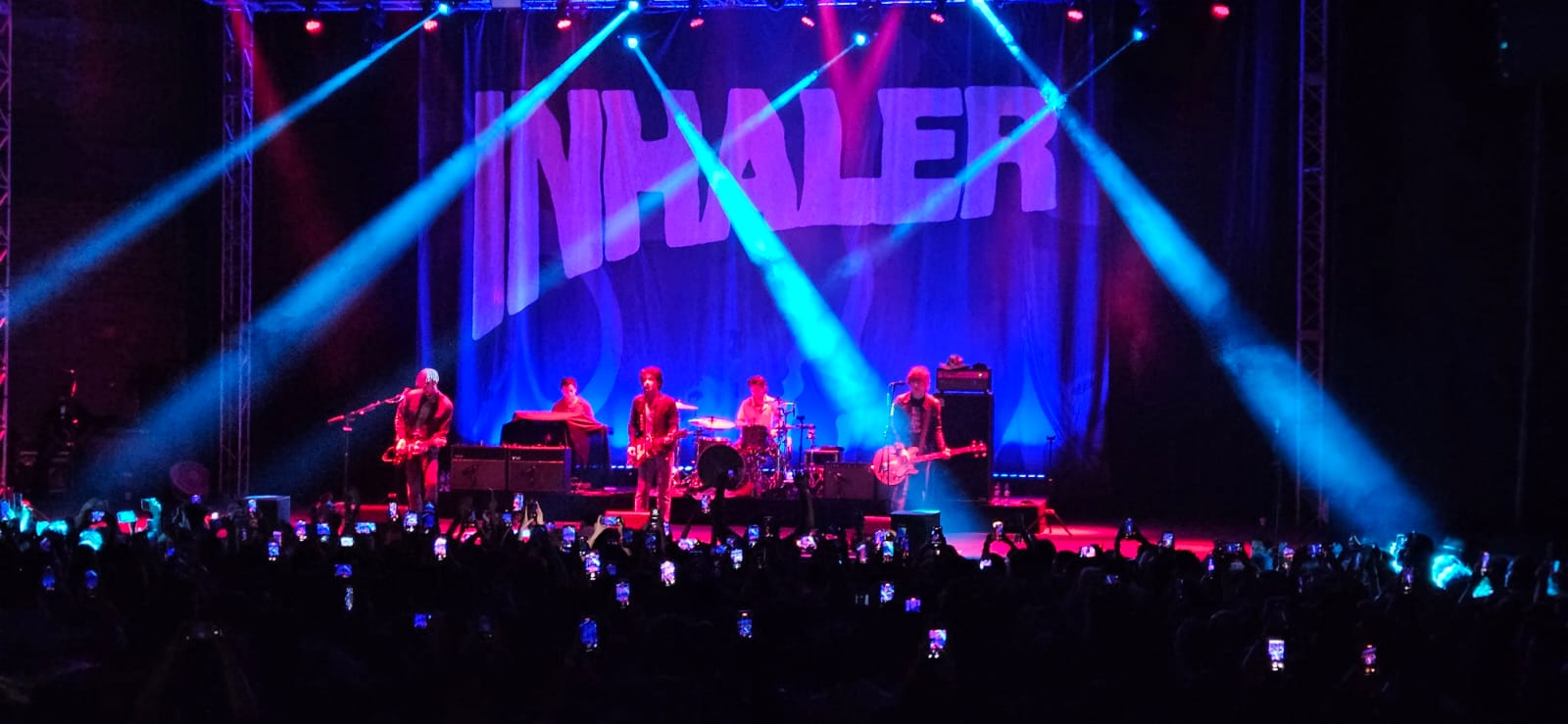 Conoce el setlist de Inhaler en su primer show en solitario en CDMX